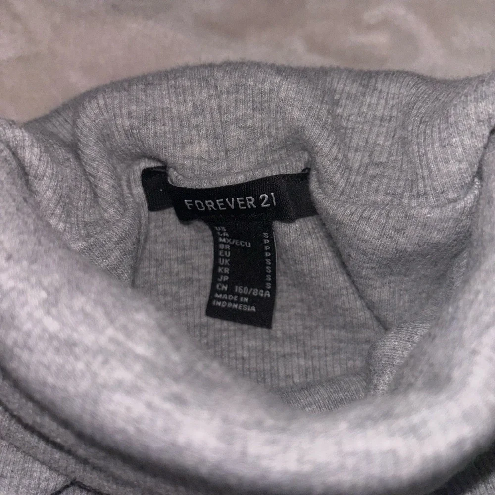 Y2k top - Picture 3 of 4